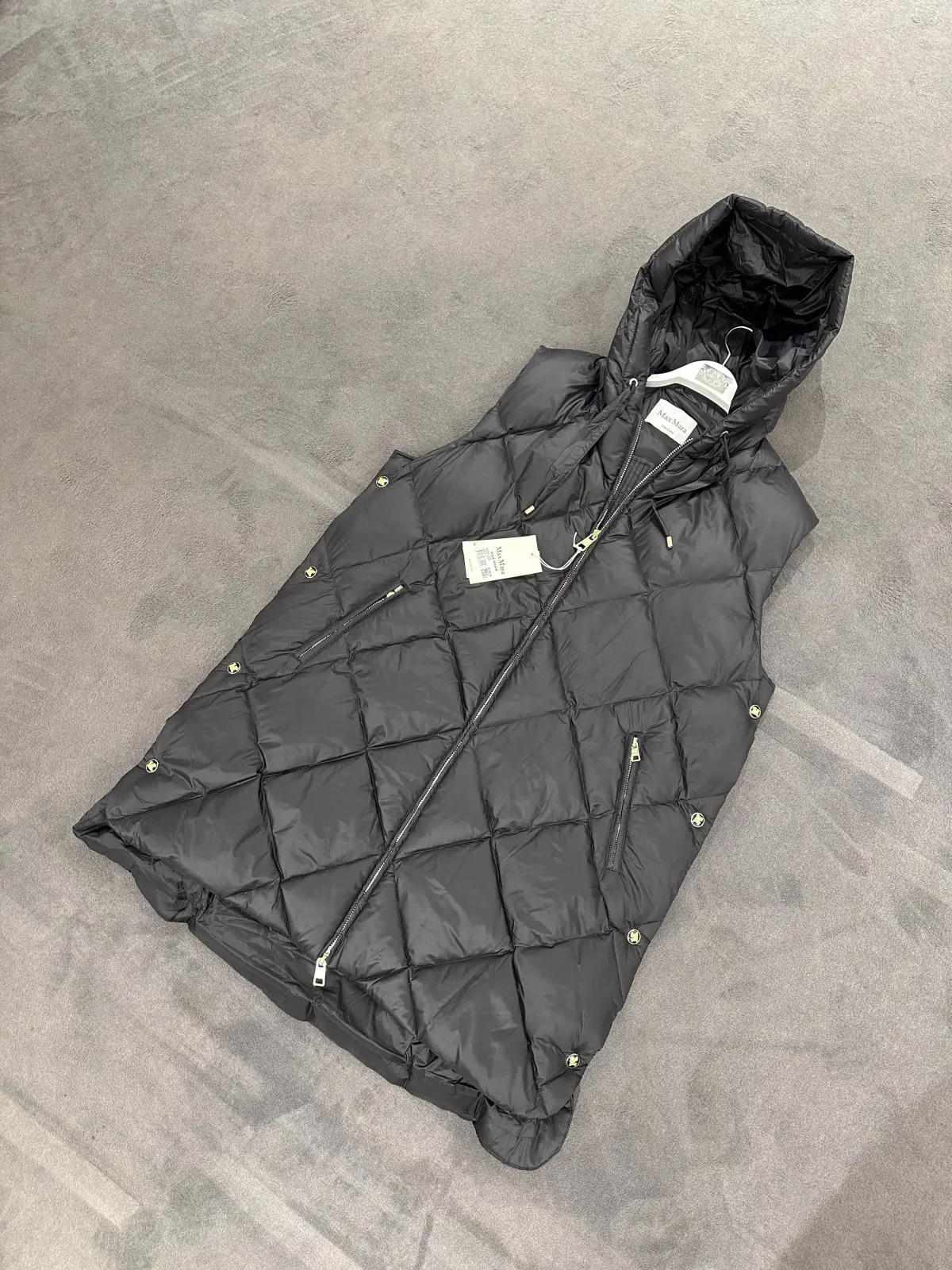 Max Mara Siyah Yelek