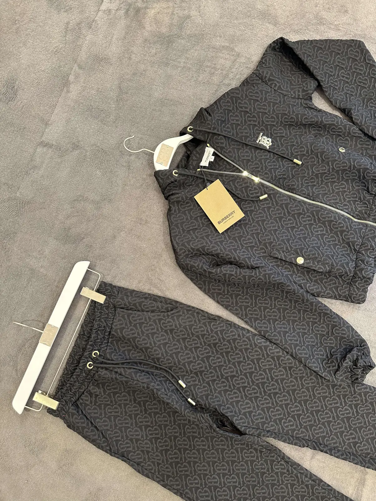 Burberry Siyah Desenli İkili Takım