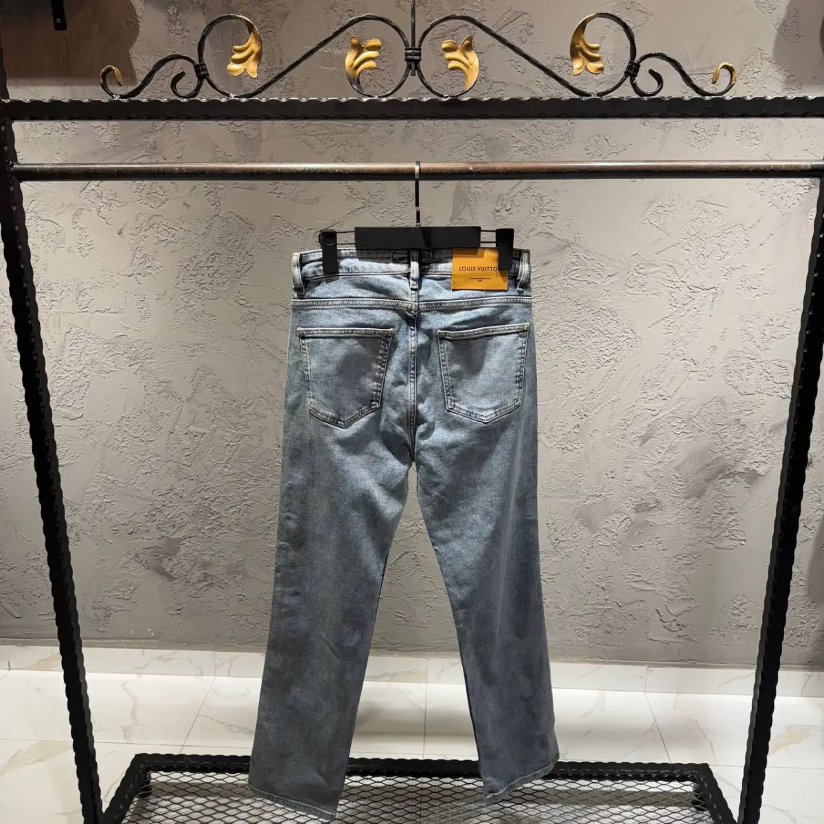 Louis Vuitton Baggy Kalıp Buz Mavi Jeans