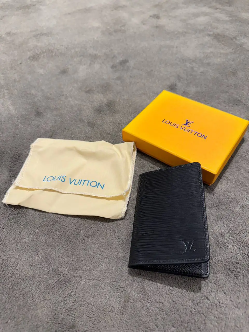 Louis Vuitton Siyah Deri Cüzdan