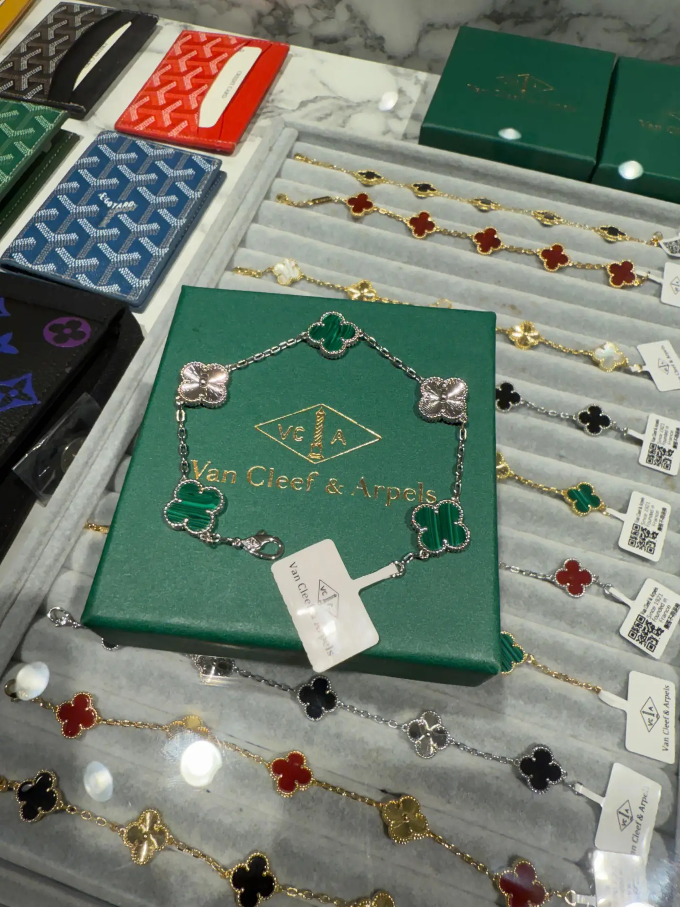 Van Cleef Yeşil Gümüş Bileklik