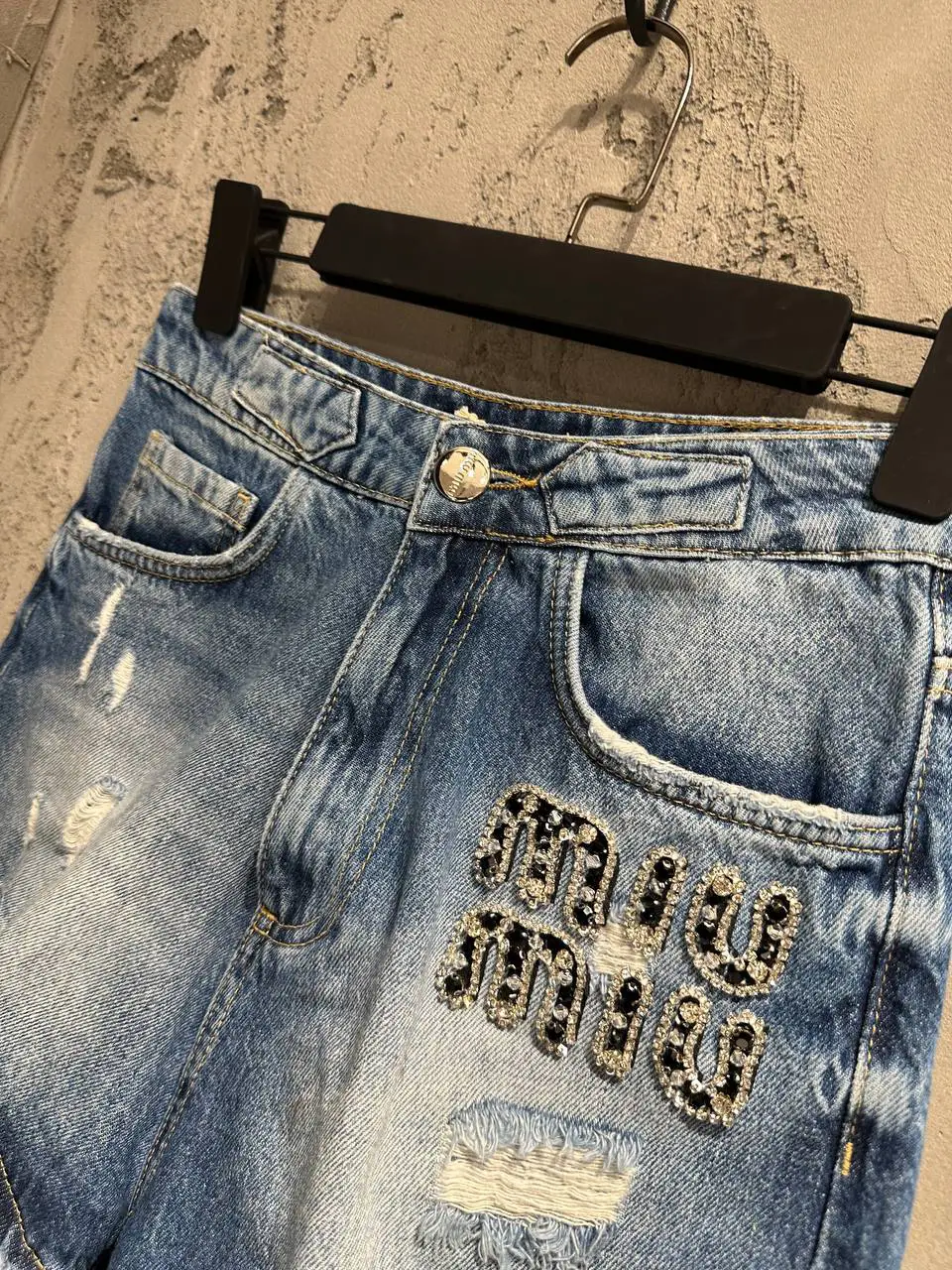 MiuMiu Mavi Taşlı Kot Şort