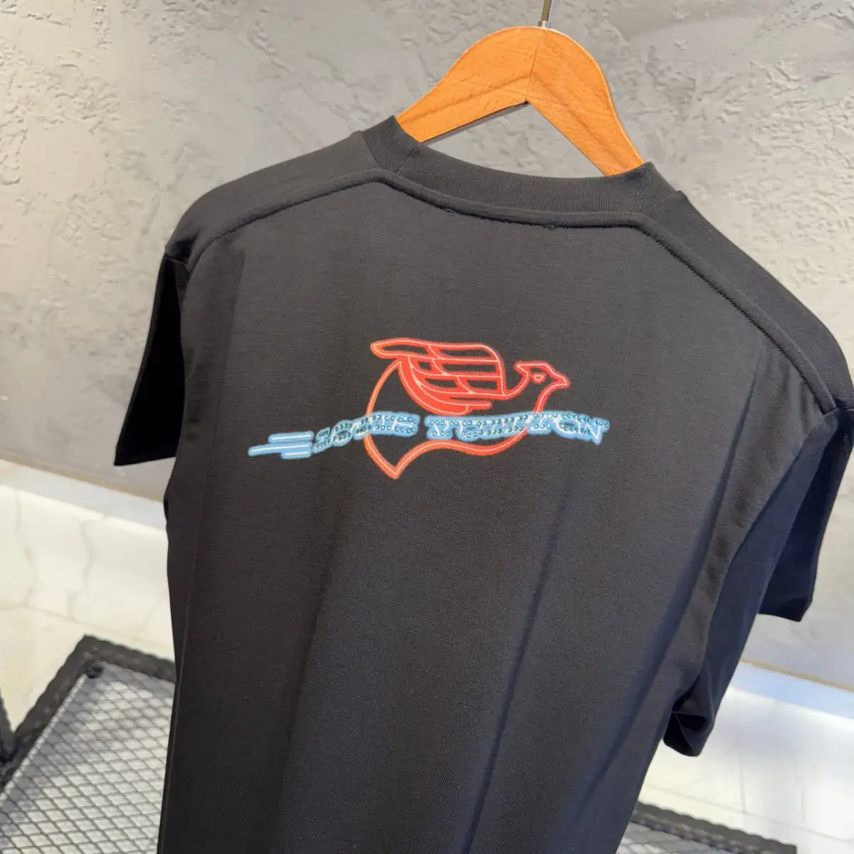 Louis Vuitton Siyah Taş Baskılı Tişört