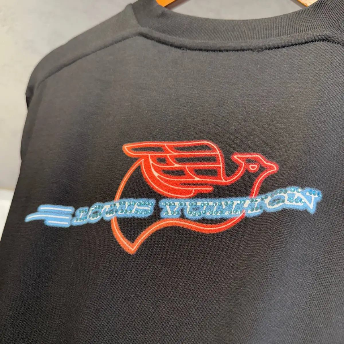 Louis Vuitton Siyah Taş Baskılı Tişört