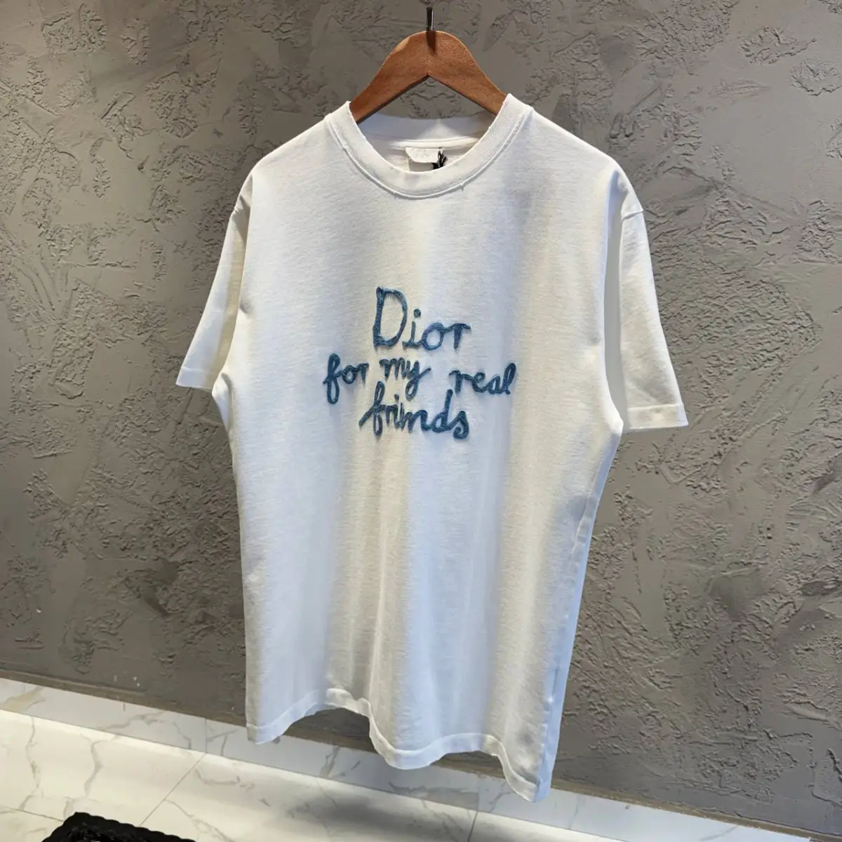 Dior Beyaz Nakış Detaylı Tişört