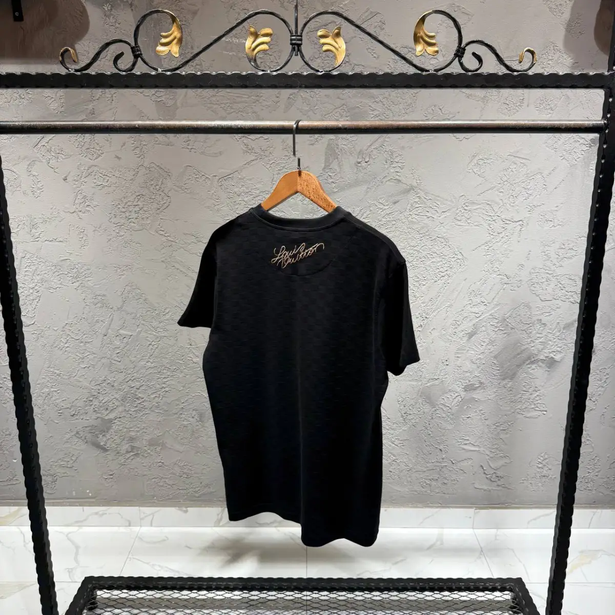 Louis Vuitton Siyah Armalı Tişört