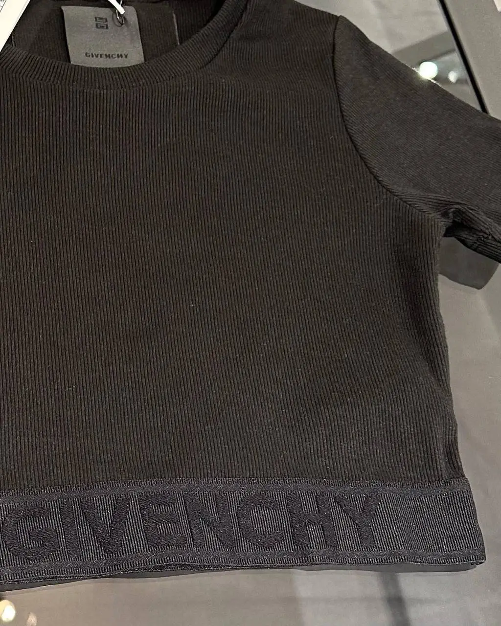 Givenchy Siyah Crop Tişört