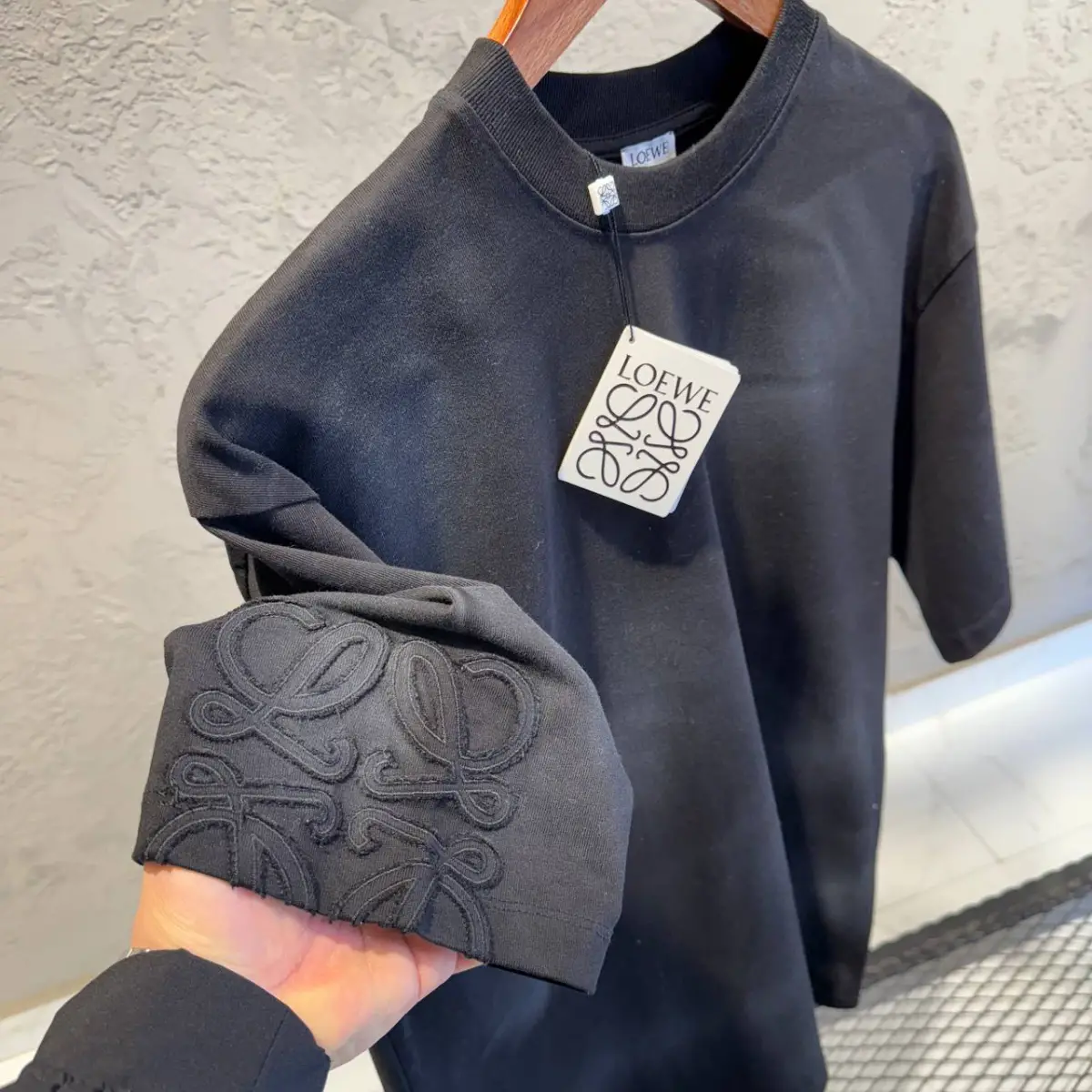 Loewe Siyah Kol Detaylı Tişört