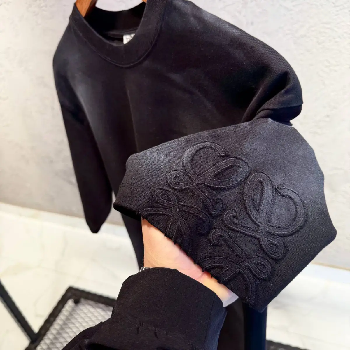 Loewe Siyah Kol Detaylı Tişört