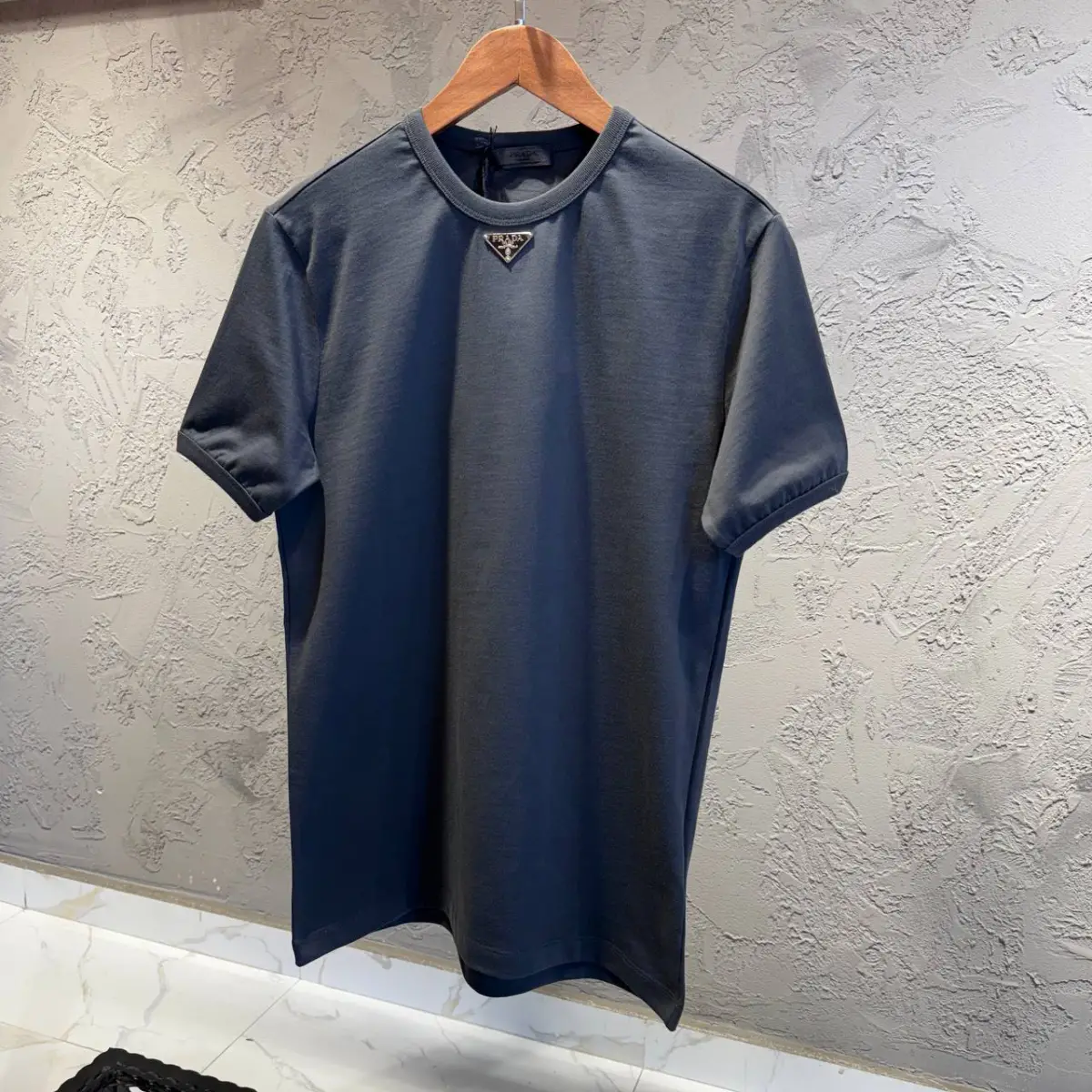 Prada Logo Detay Grey Tişört