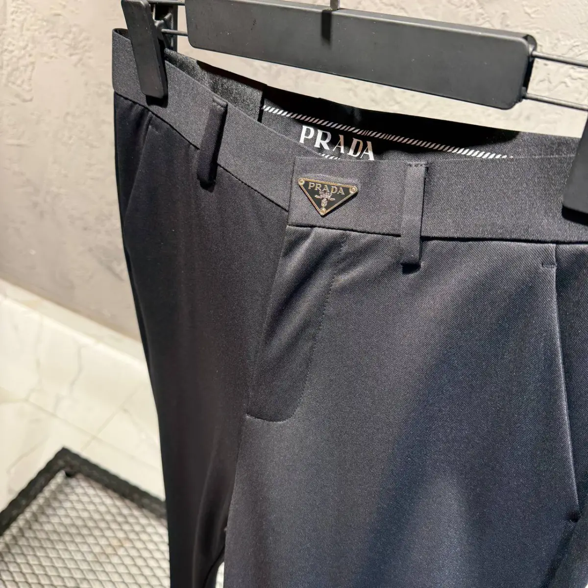 Prada Siyah Logo Detaylı İthal Jogger