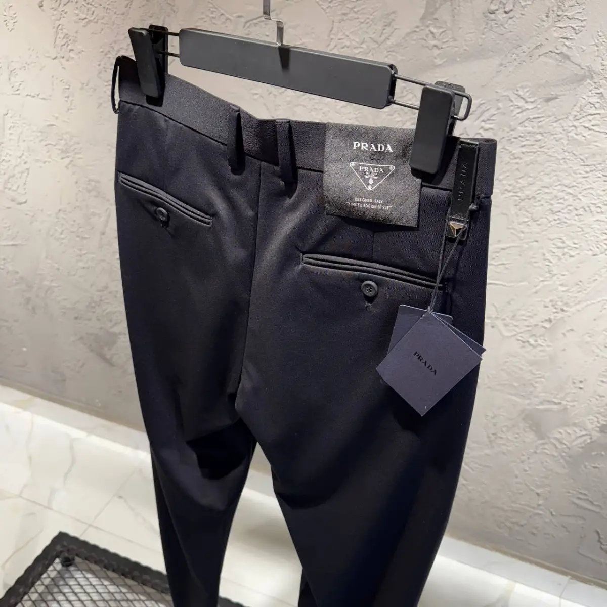 Prada Siyah Logo Detaylı İthal Jogger