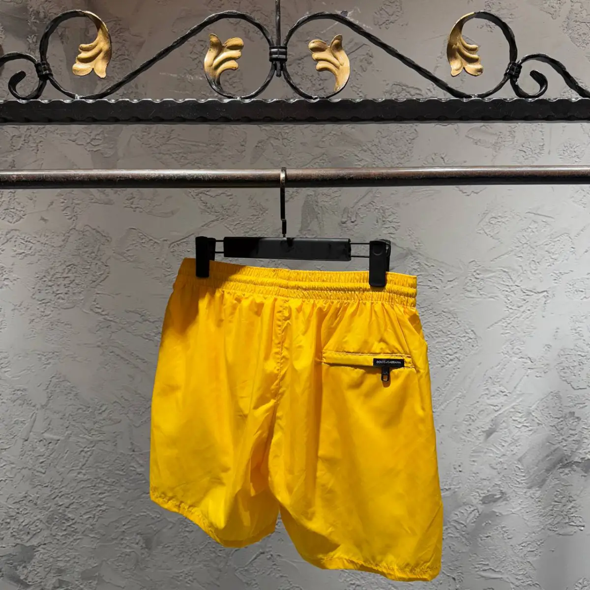 Dolce Gabbana Sarı Tokalı Deniz Şortu