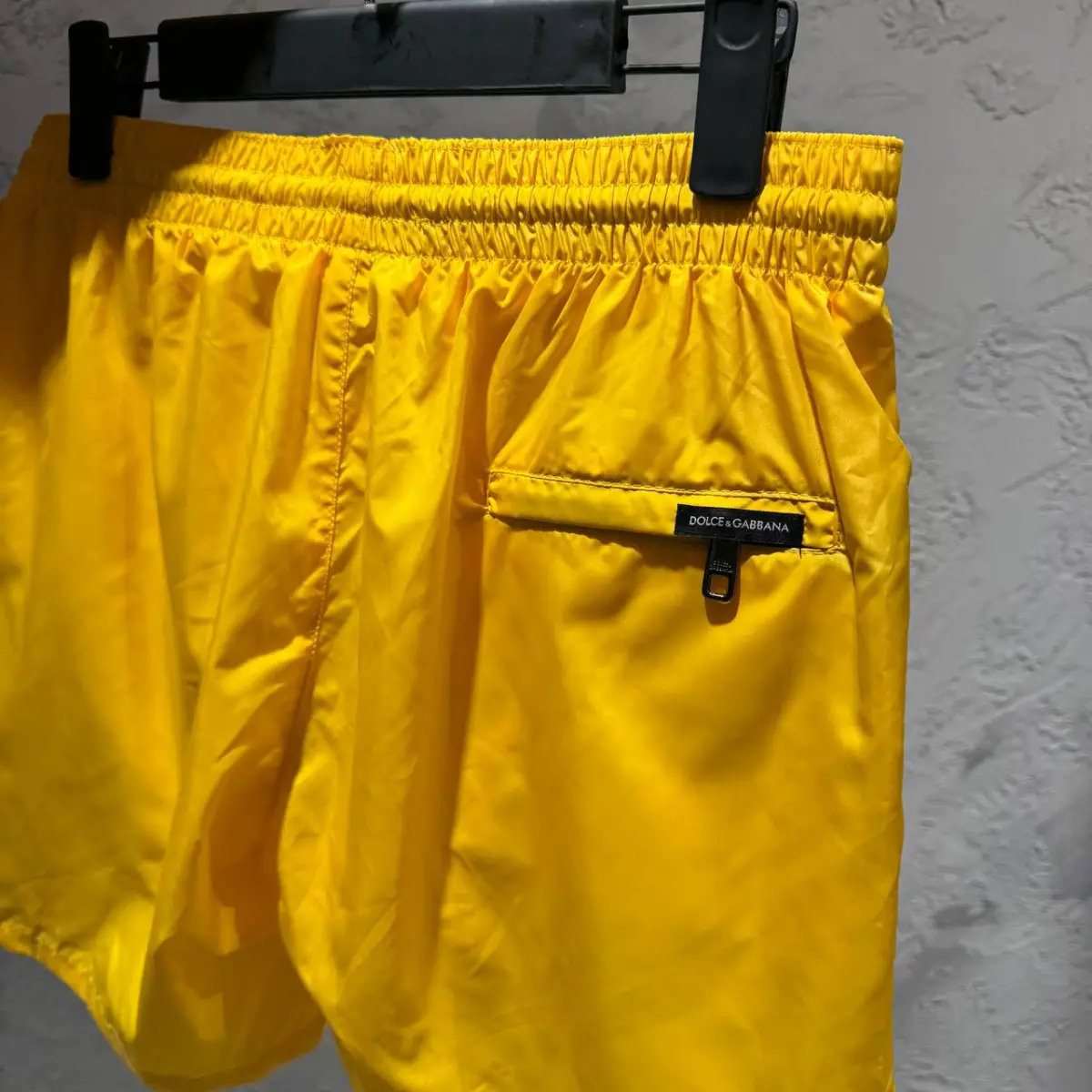 Dolce Gabbana Sarı Tokalı Deniz Şortu