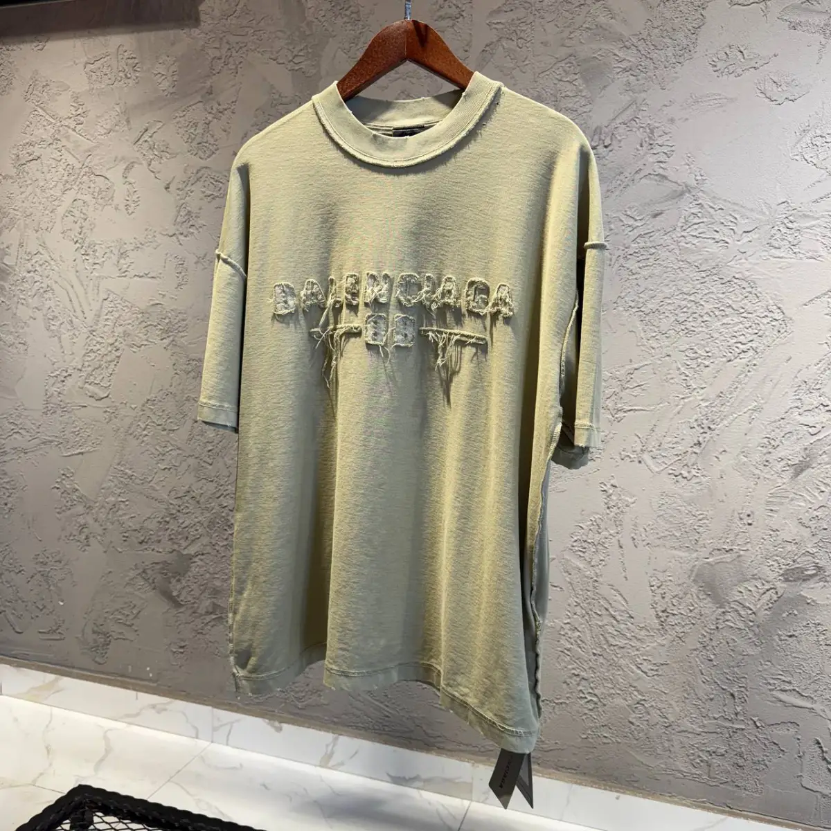 Balenciaga Haki Nakış Detaylı Tişört