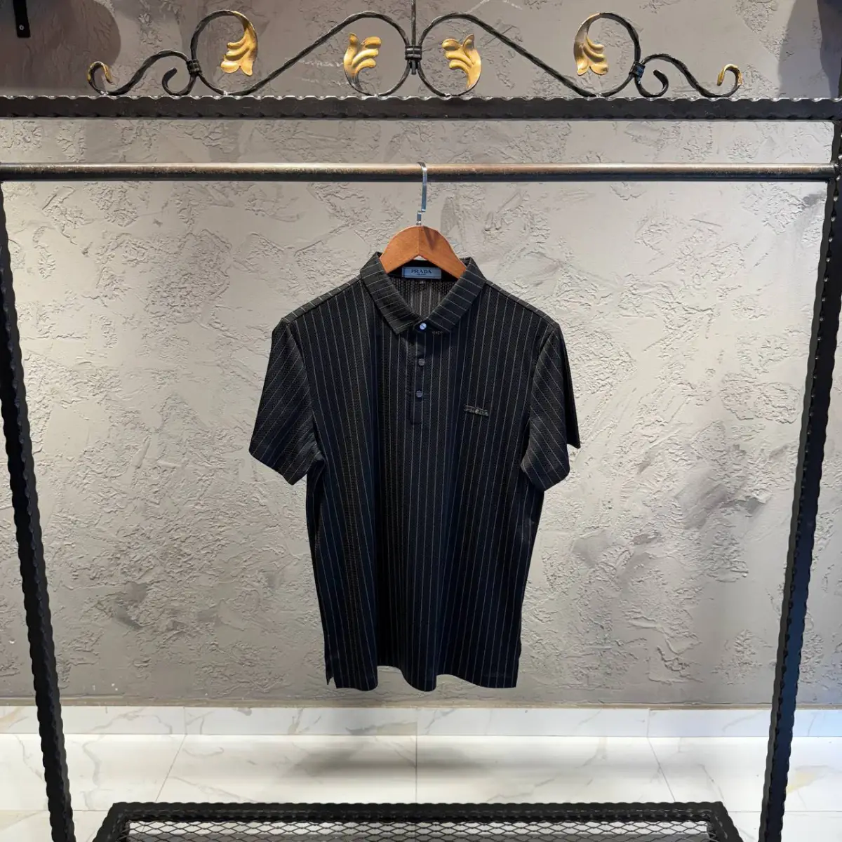 Prada Siyah Çizgili İthal Tişört