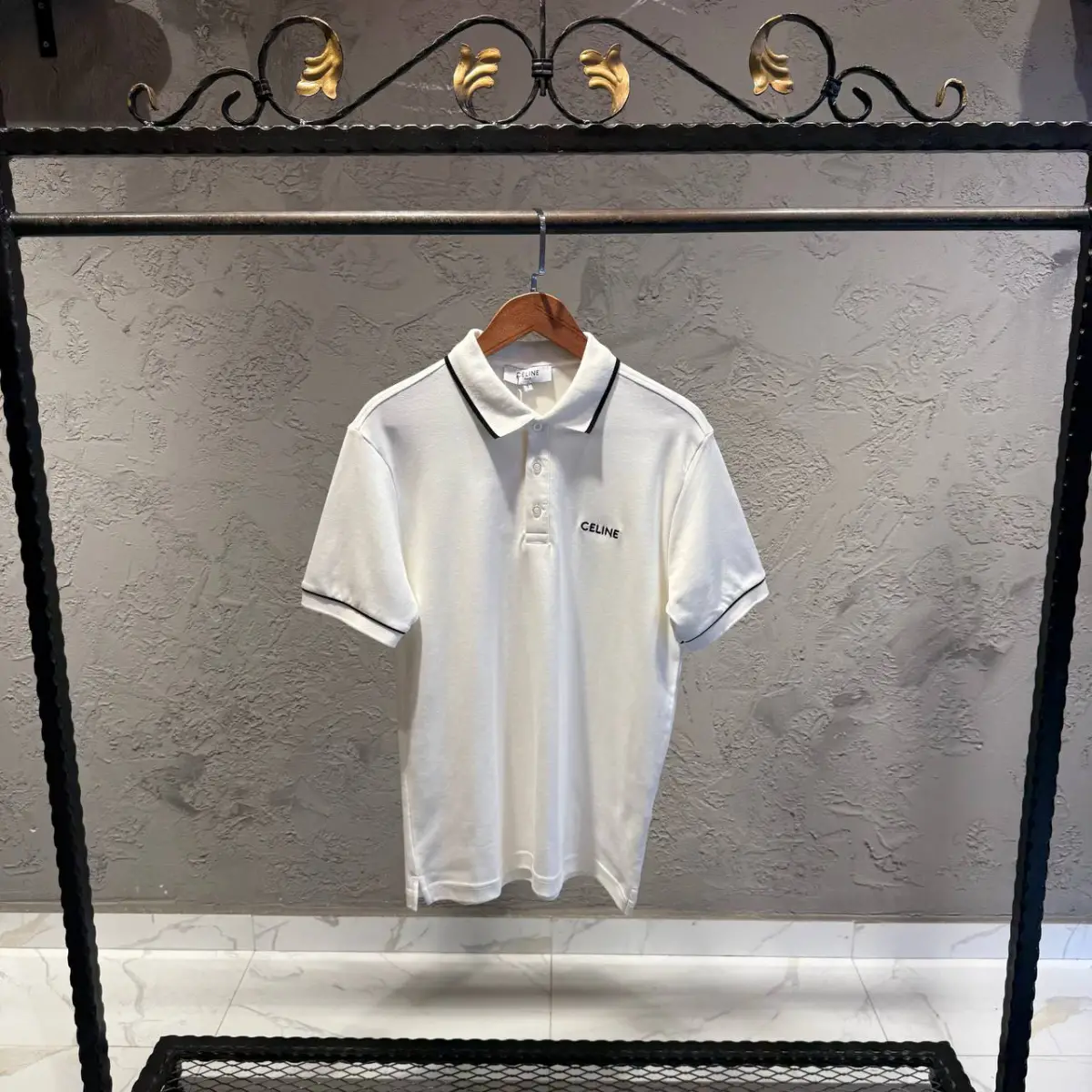 Celine Beyaz Yakalı Tişört