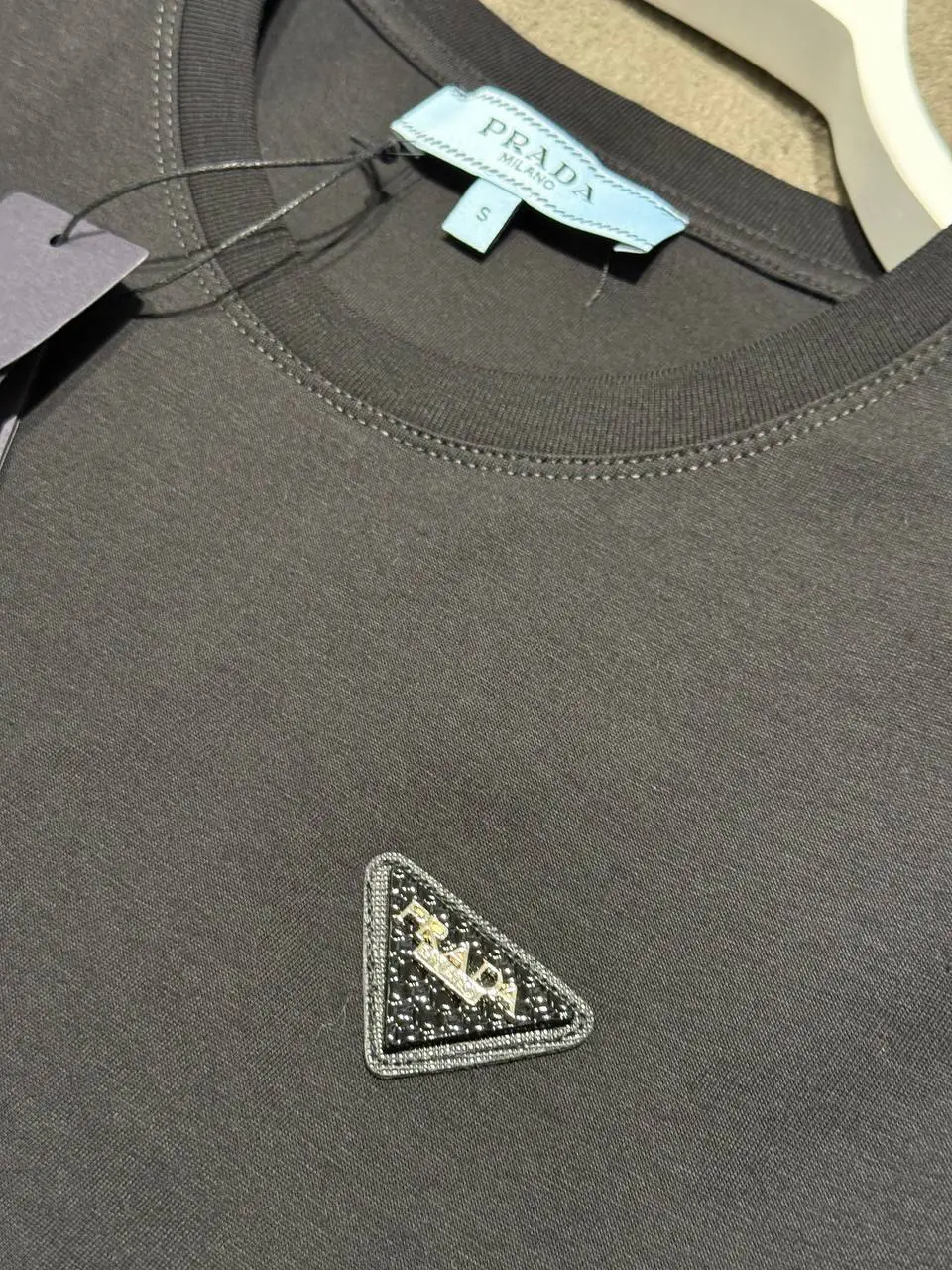 Prada Siyah Logo Detaylı Tişort