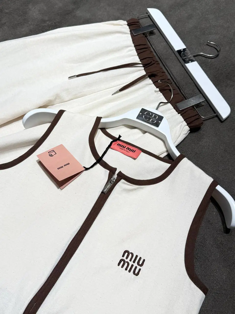 MiuMiu Krem Yelek Pantolon Keten Takım