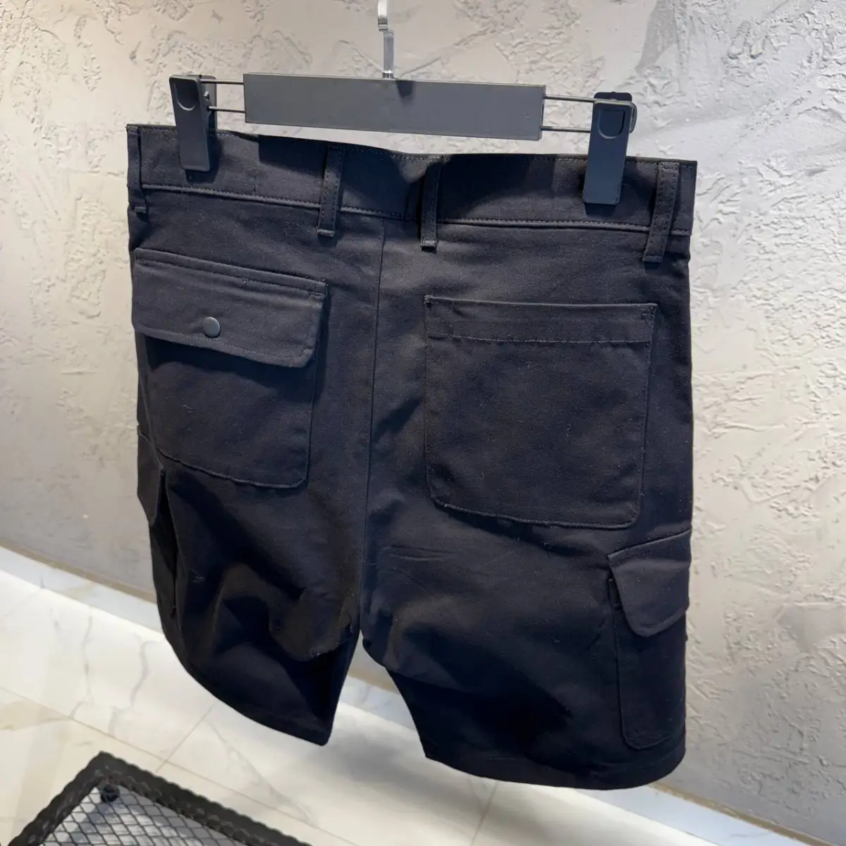 Prada Siyah Logo Detaylı Kot Şort