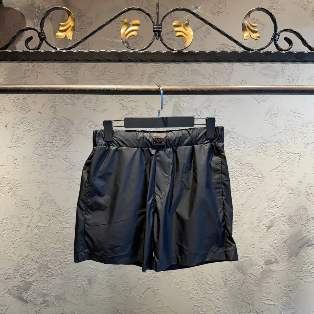 Dolce Gabbana Siyah Logo Detaylı Deniz Şortu