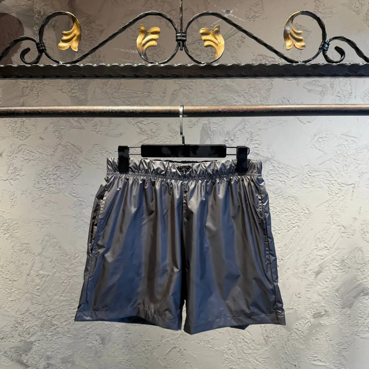 Prada Antrasit Logo Detaylı Deniz Şortu