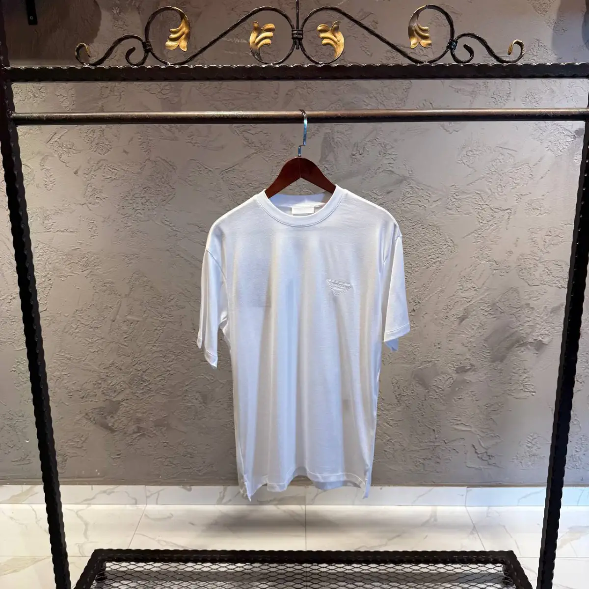 Prada Yeni Logo Beyaz Tişört