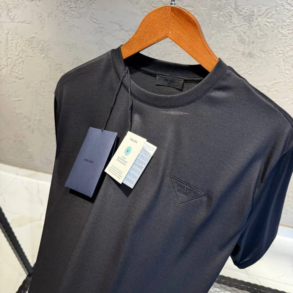 Prada Yeni Logo Siyah Tişört