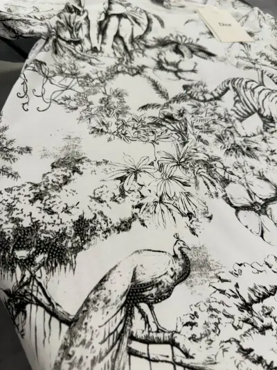 Dior Beyaz Çiçek Desenli Tişört