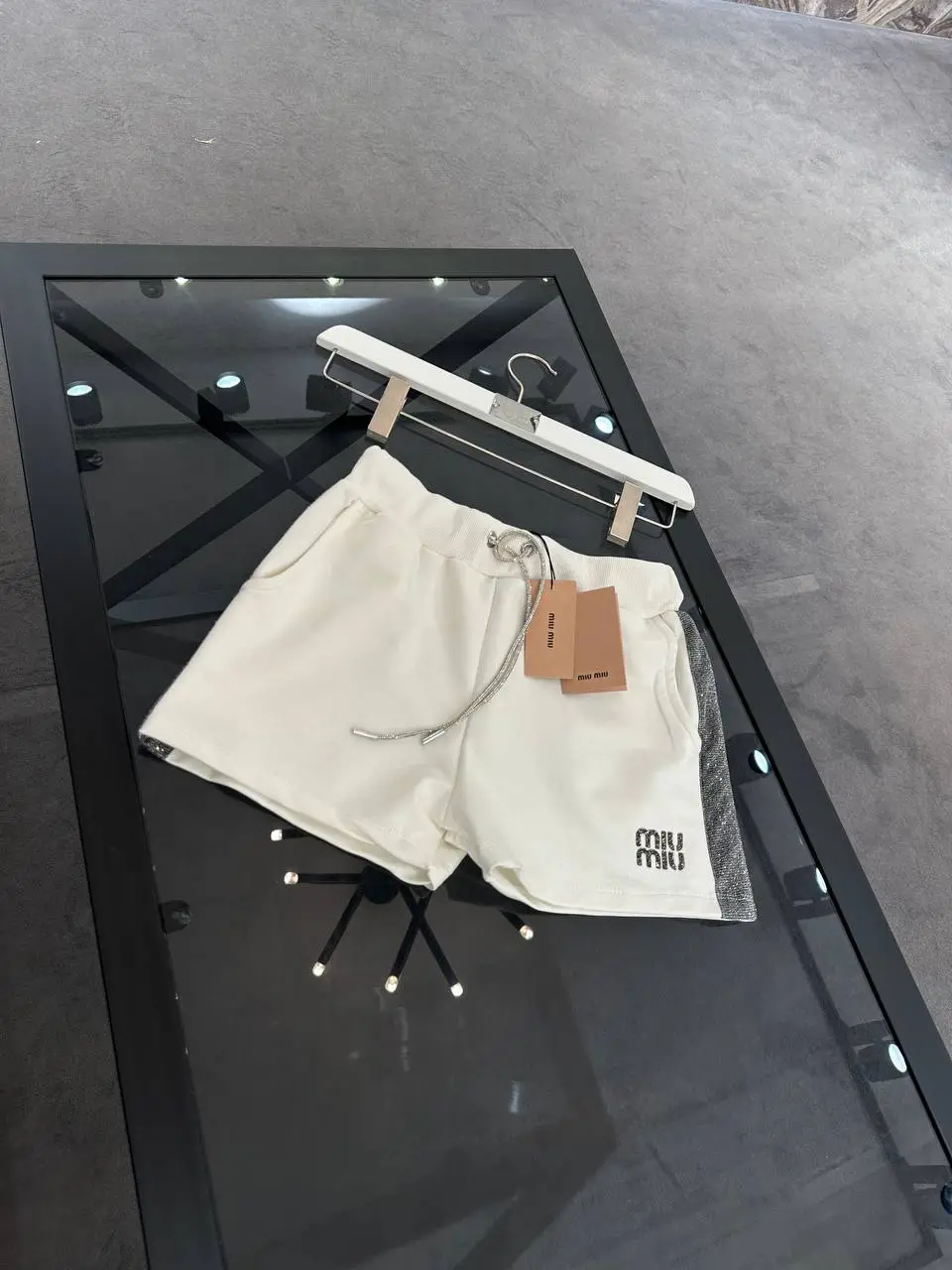 MiuMiu Beyaz Silver Şeritli Şort