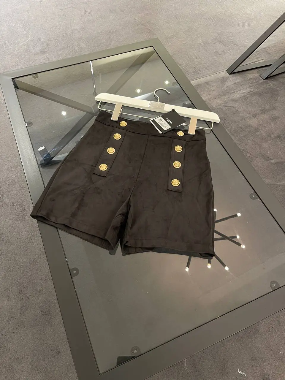 Balmain Gold Düğmeli Şort Etek