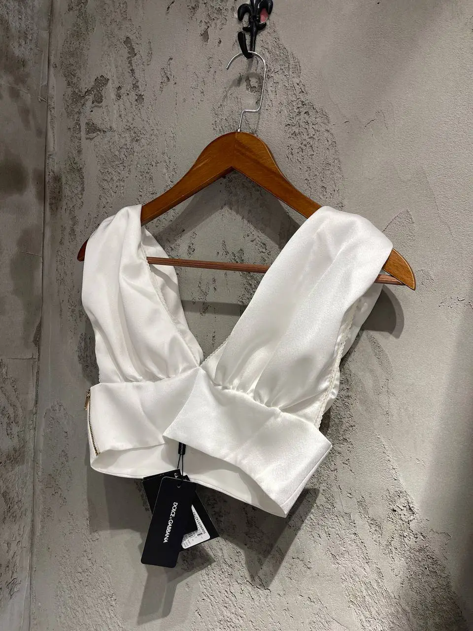 Dolce Gabbana Gold Logo Crop