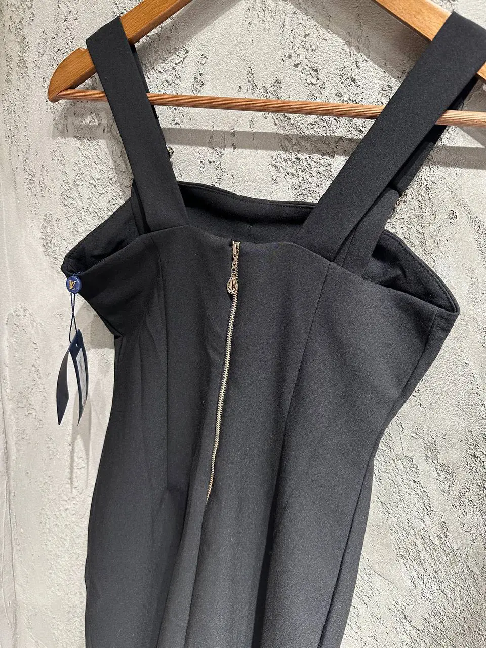 Louis Vuitton Siyah Askılı Elbise