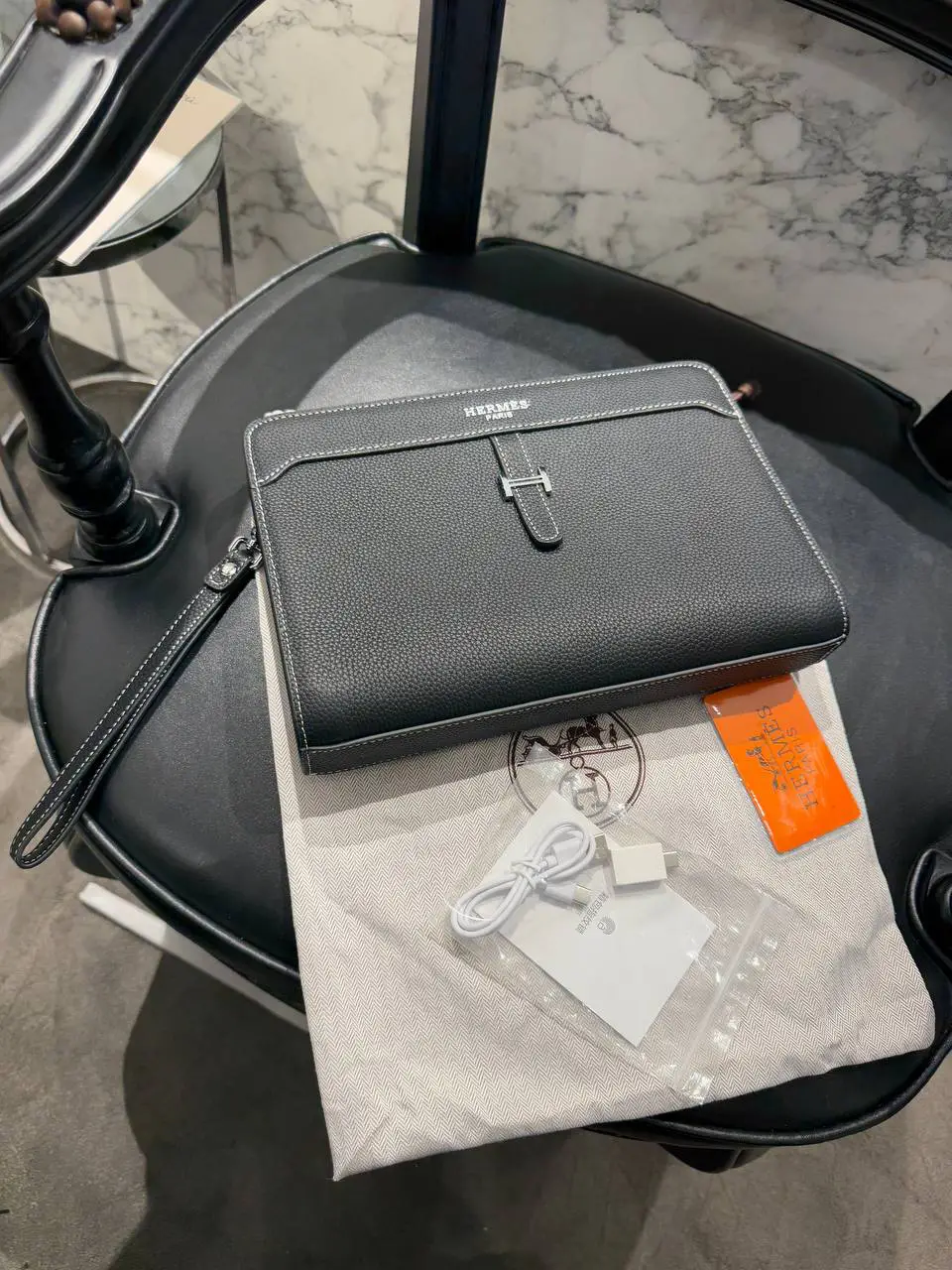 Hermes Siyah Parmak İzli Clutch