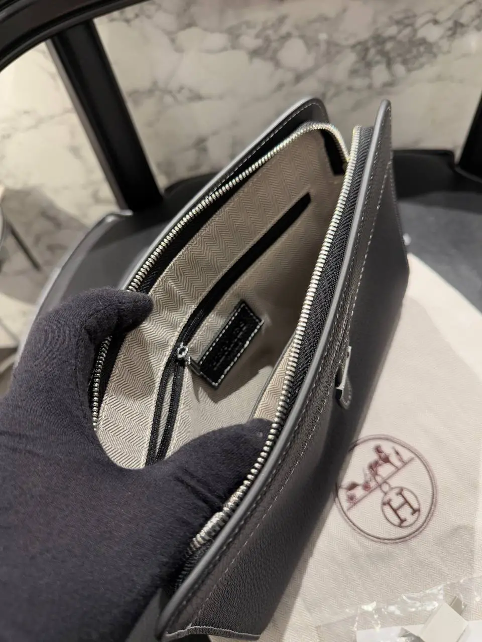 Hermes Siyah Parmak İzli Clutch