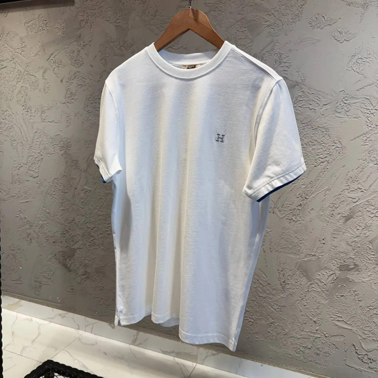 Hermes Beyaz Mavi Şeritli Tişört