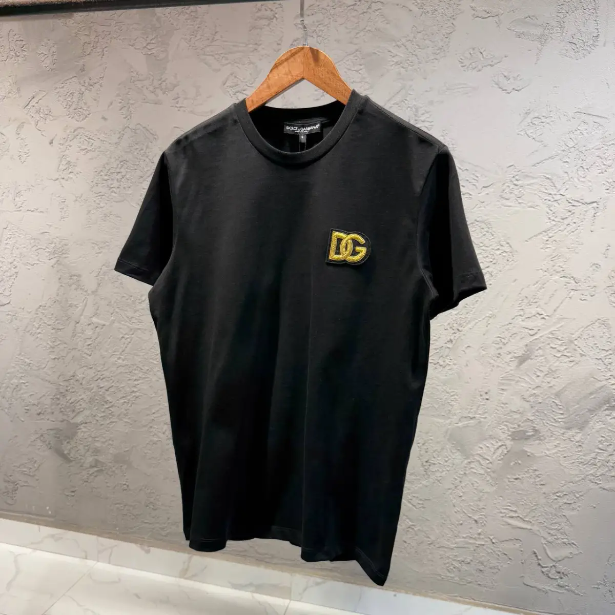 Dolce Gabbana Siyah Gold Logo Detay Tişört