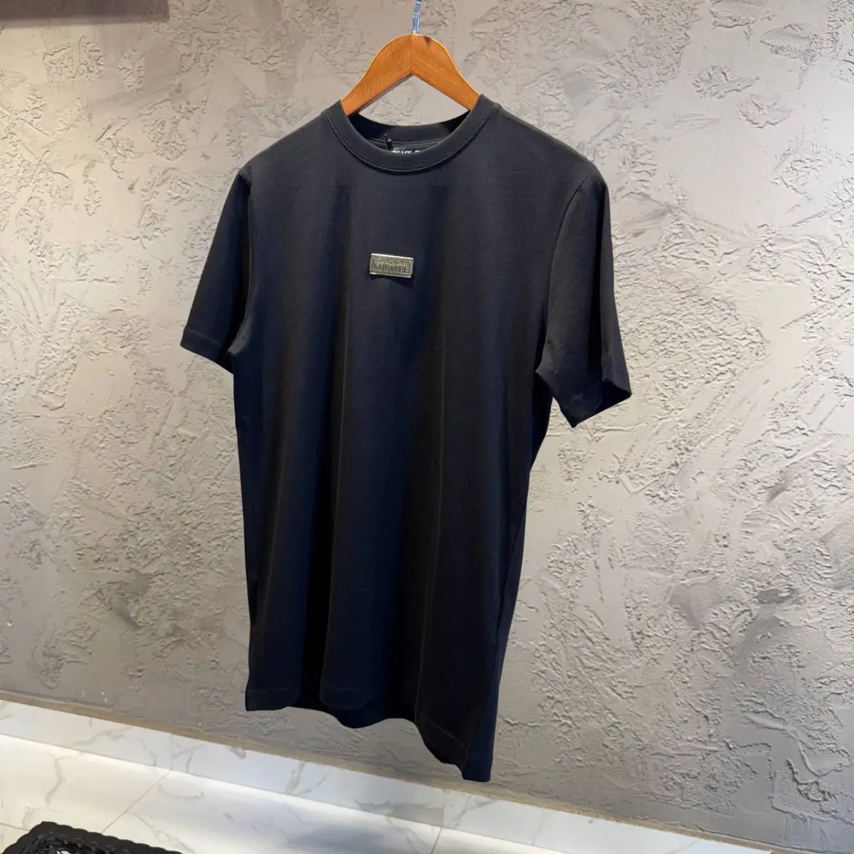 Versace Siyah Tokalı Tişört