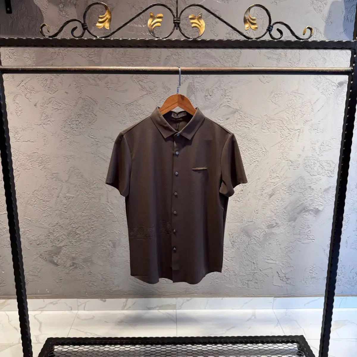 Burberry Kahve İthal Yakalı Gömlek Tişört