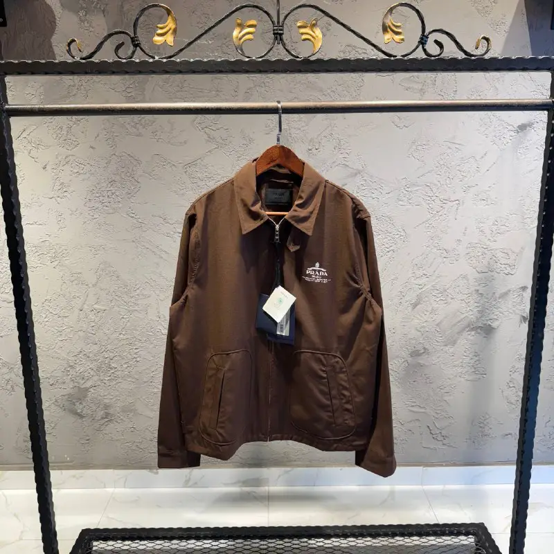 Prada Logo Detaylı Kahverengi Ceket