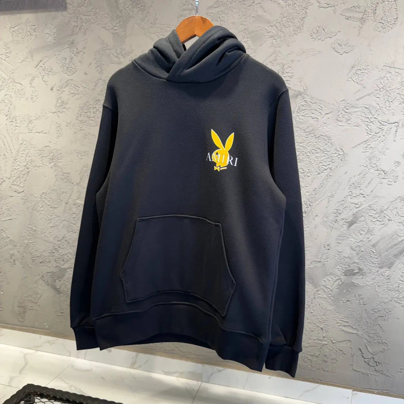 Amiri Siyah Baskılı Hoodie