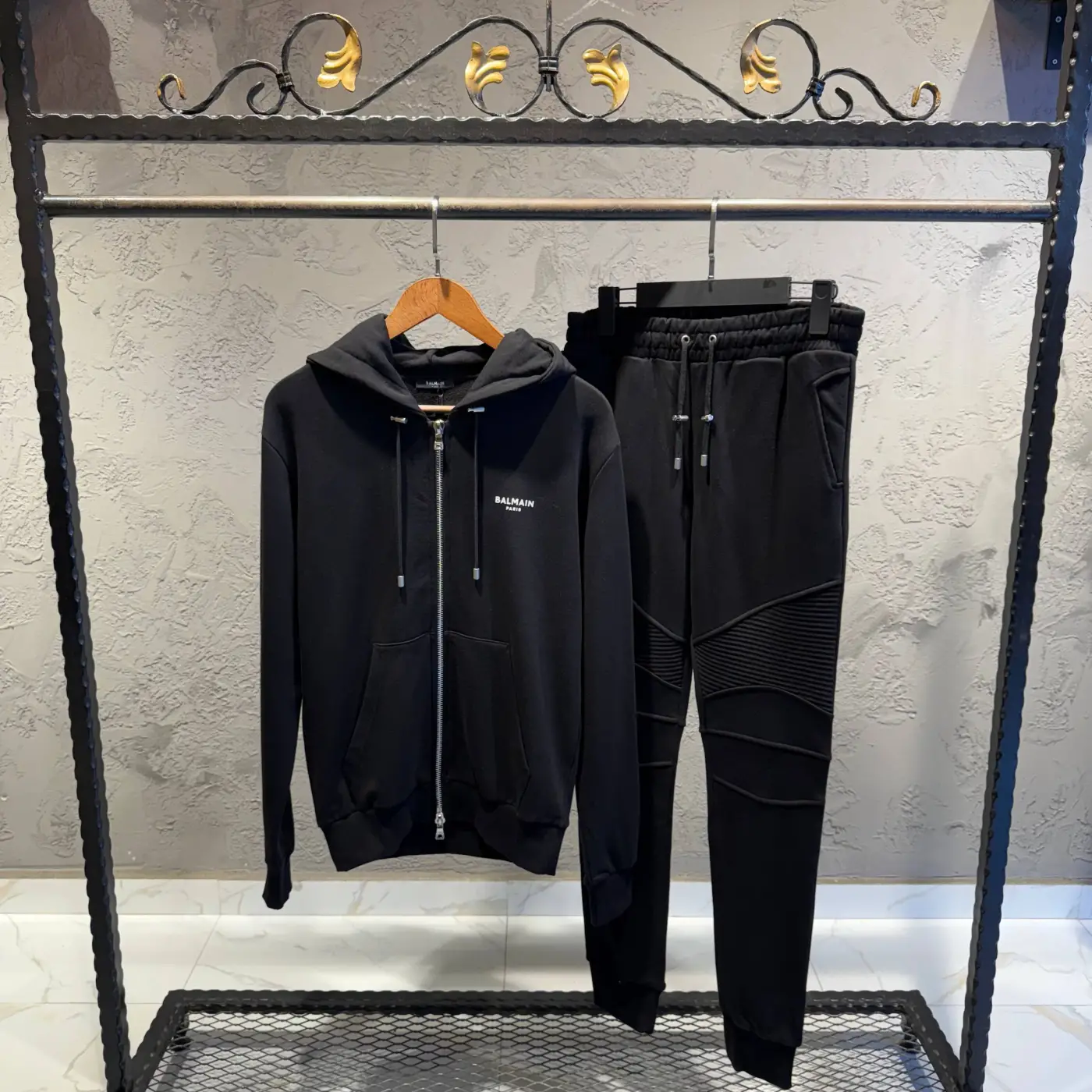 Balmain Siyah Logo Detaylı Eşofman Takımı