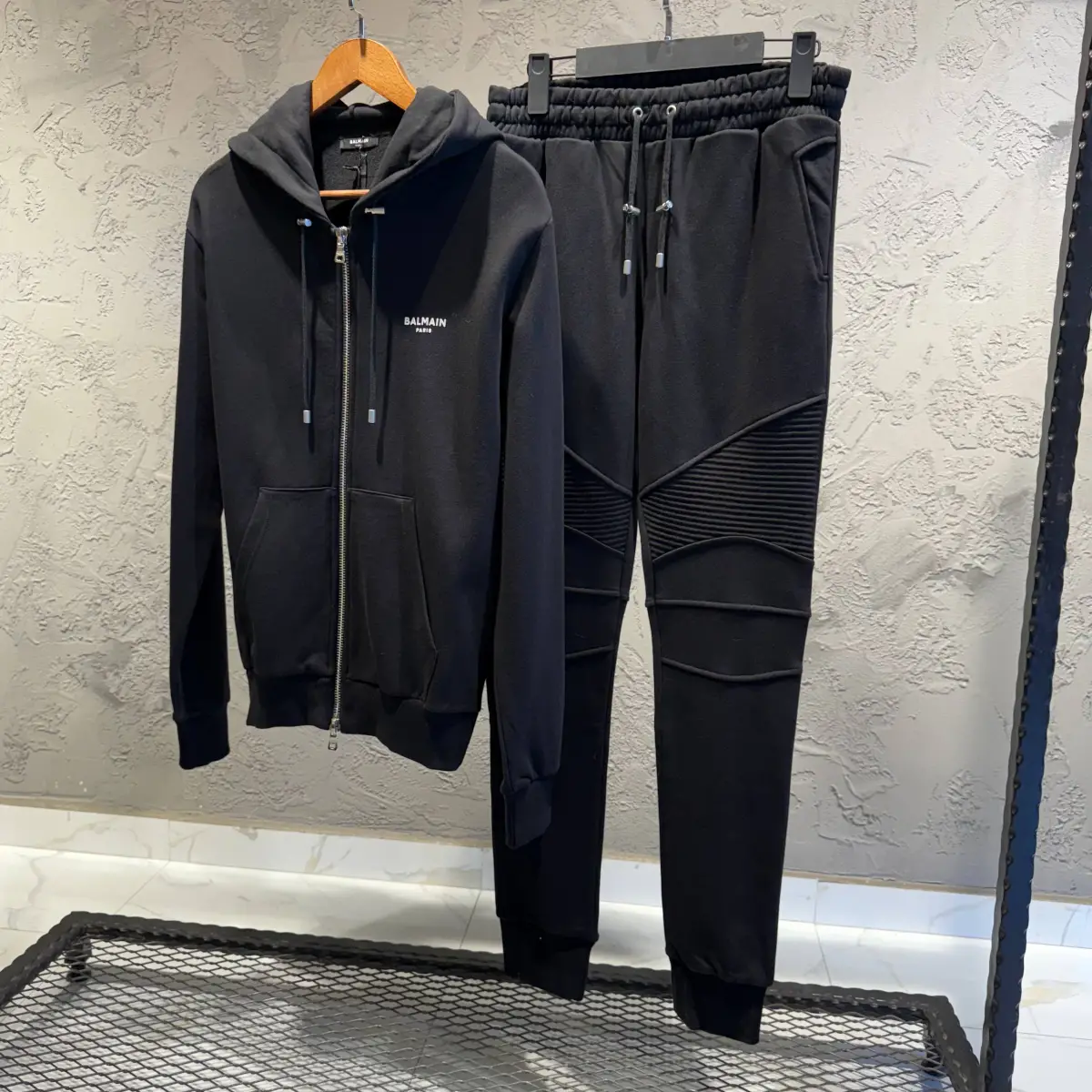 Balmain Siyah Logo Detaylı Eşofman Takımı