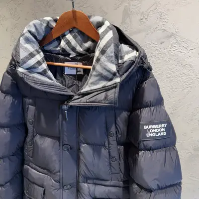 Burberry Siyah Logo Detay Şişme Mont