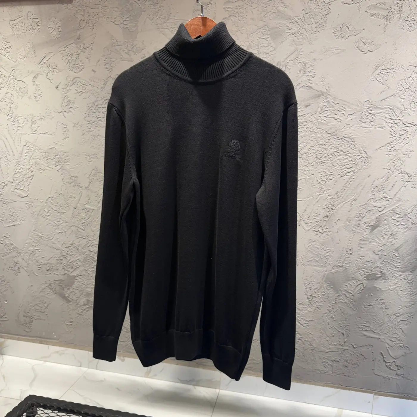 Loro Piana Siyah Boğazlı Kazak