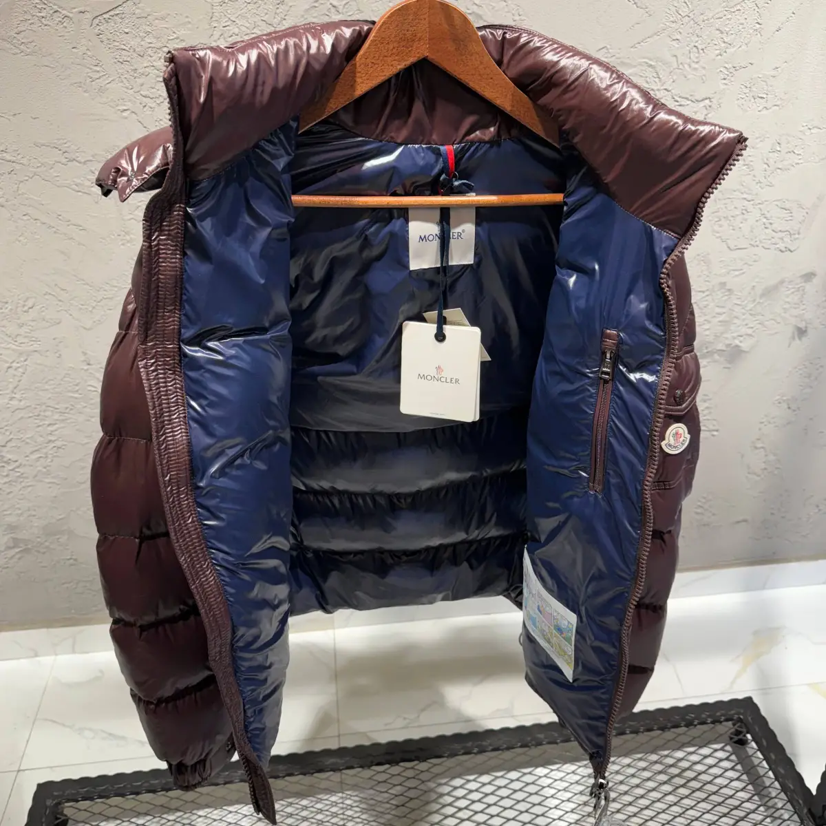 Moncler Bordo Şişme Mont