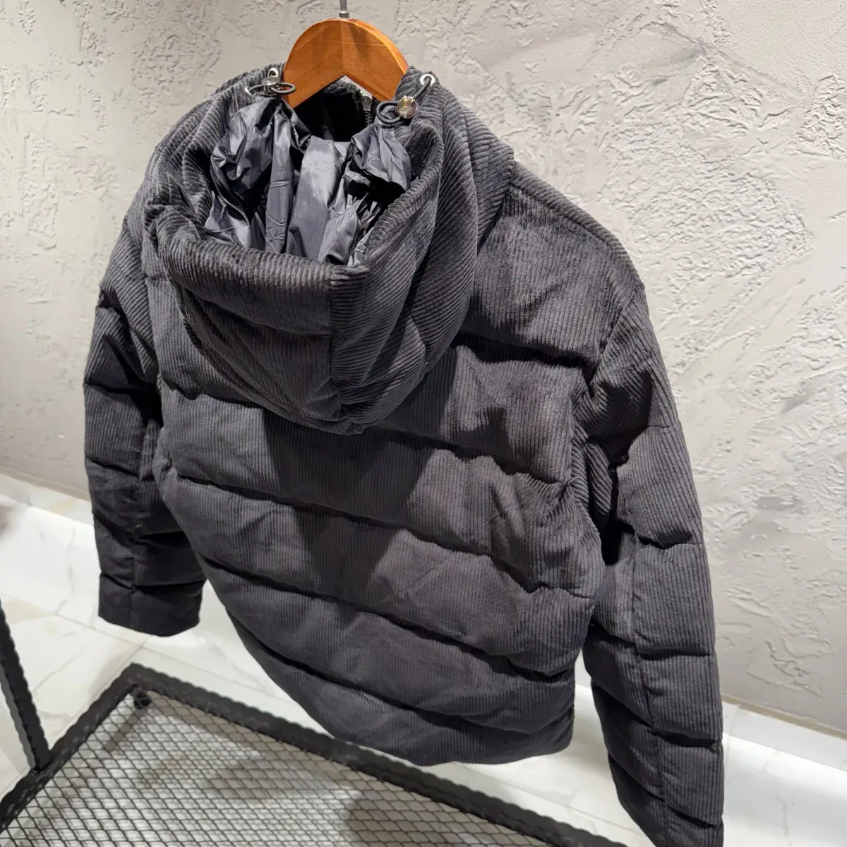 Prada Siyah Kadife Mont