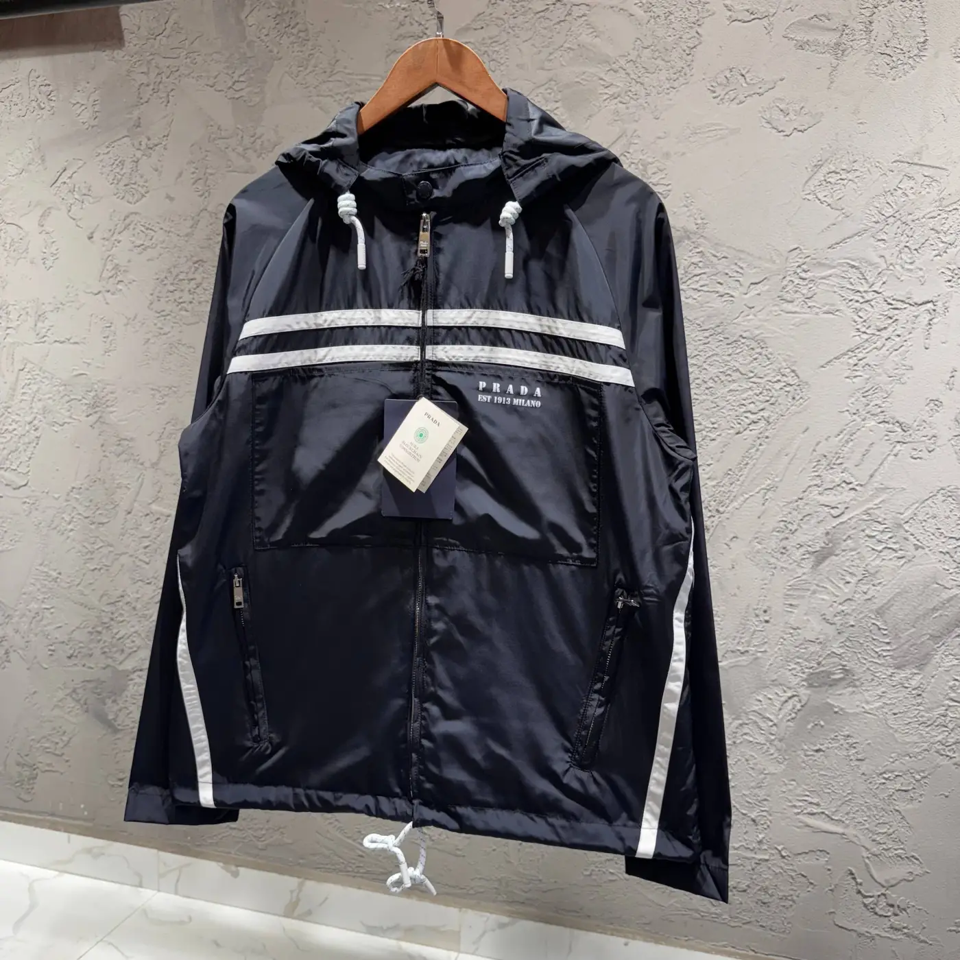 Prada Lacivert Logo Detaylı Ceket