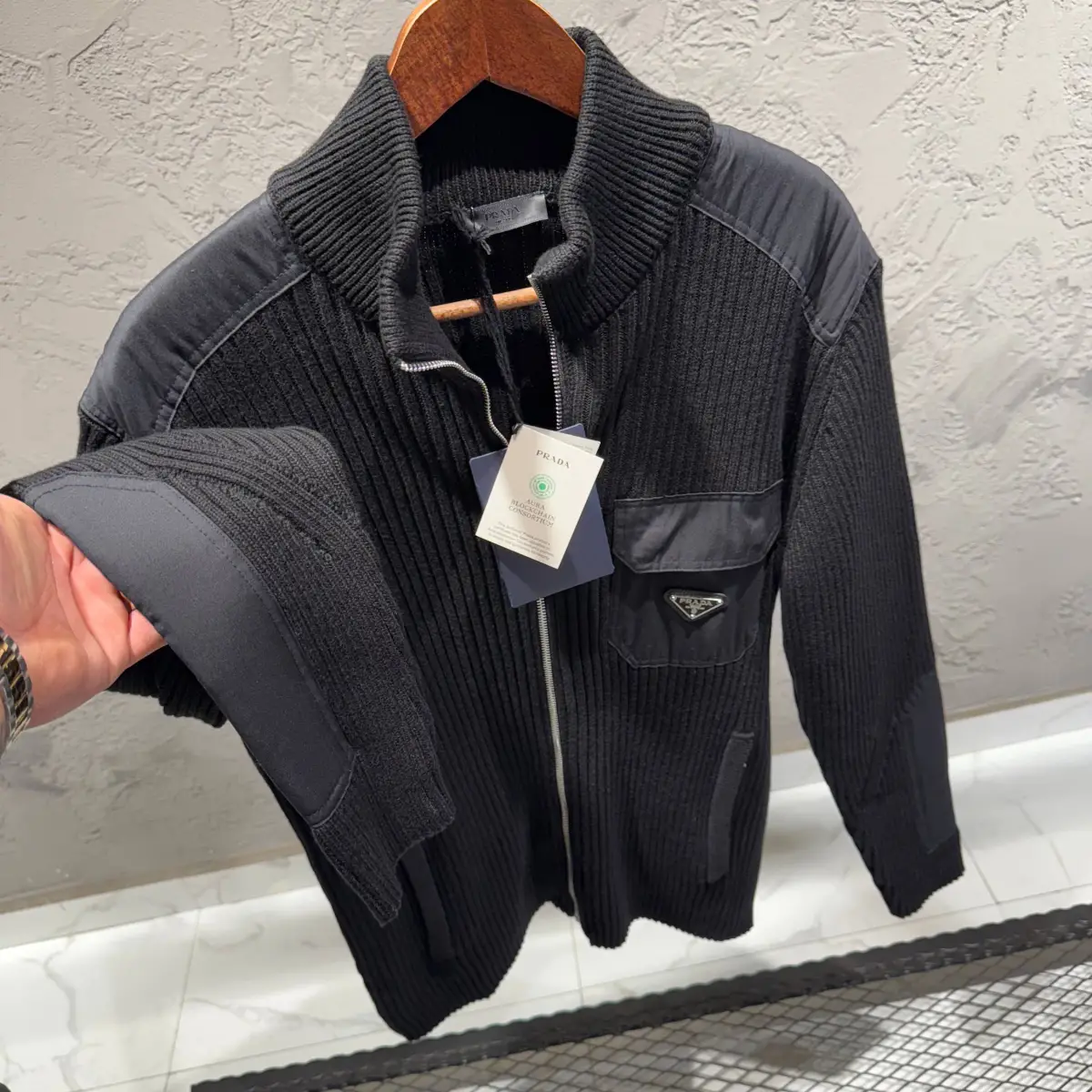 Prada Logo Detaylı Triko Ceket