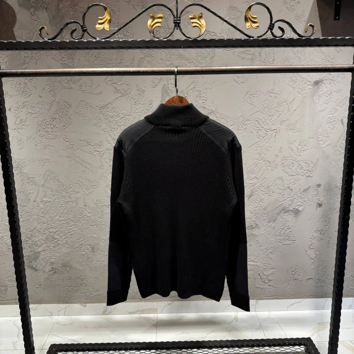 Prada Logo Detaylı Triko Ceket